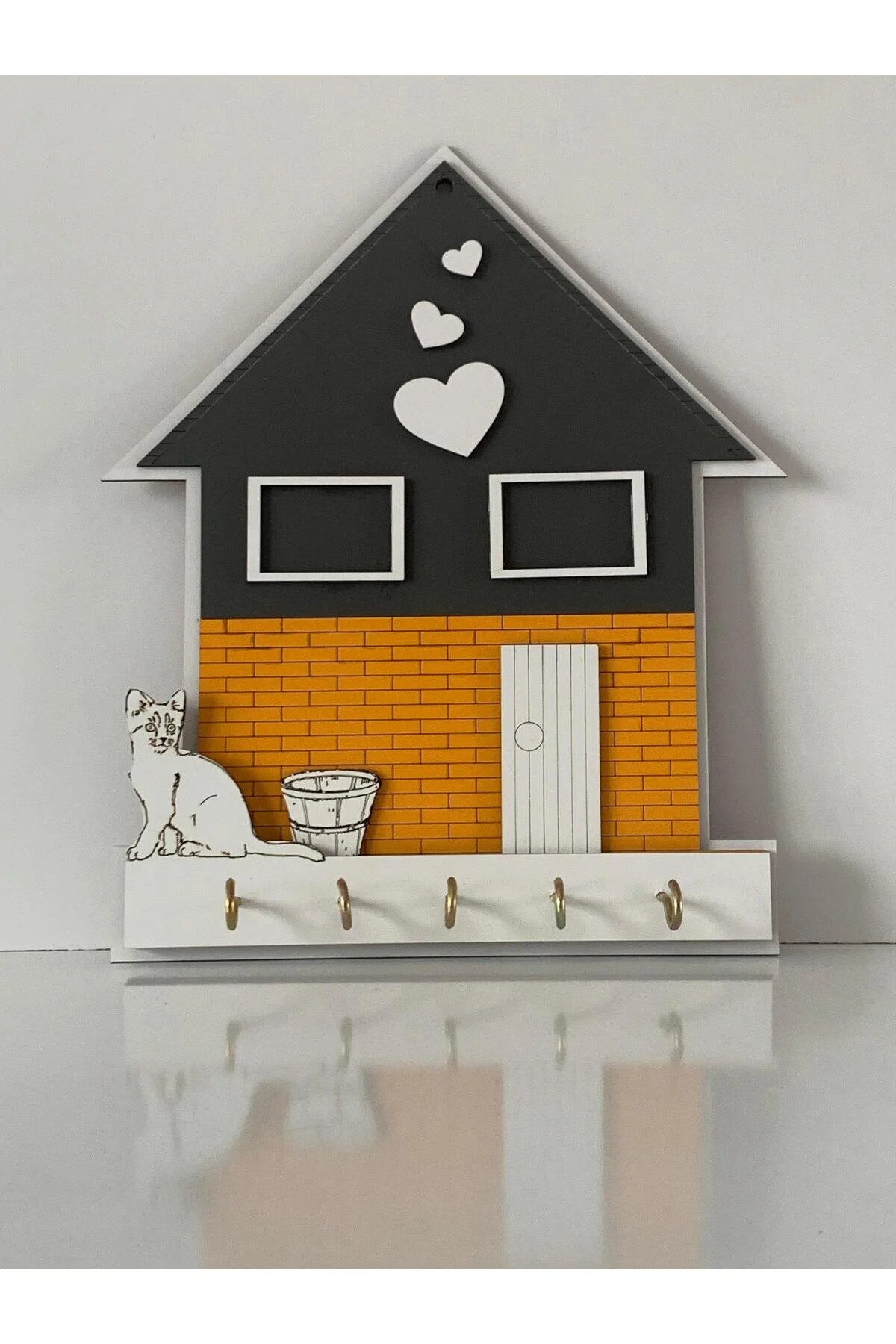 Kedili Anahtar Askısı, Anahtarlık