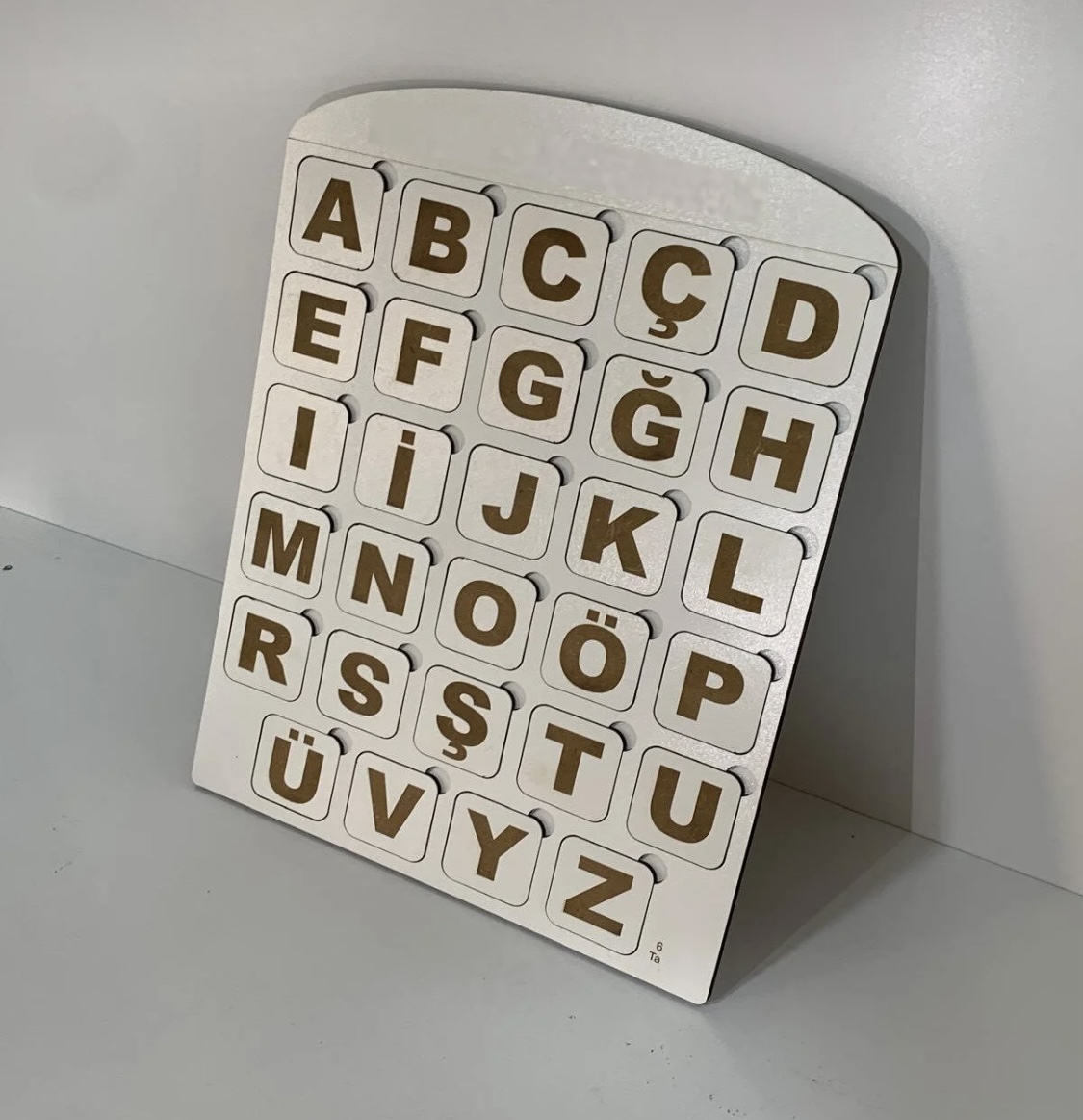 Alfabe Öğreniyorum İsim Yazılabilen Ahşap Yapboz Harf Panosu - Görsel 4