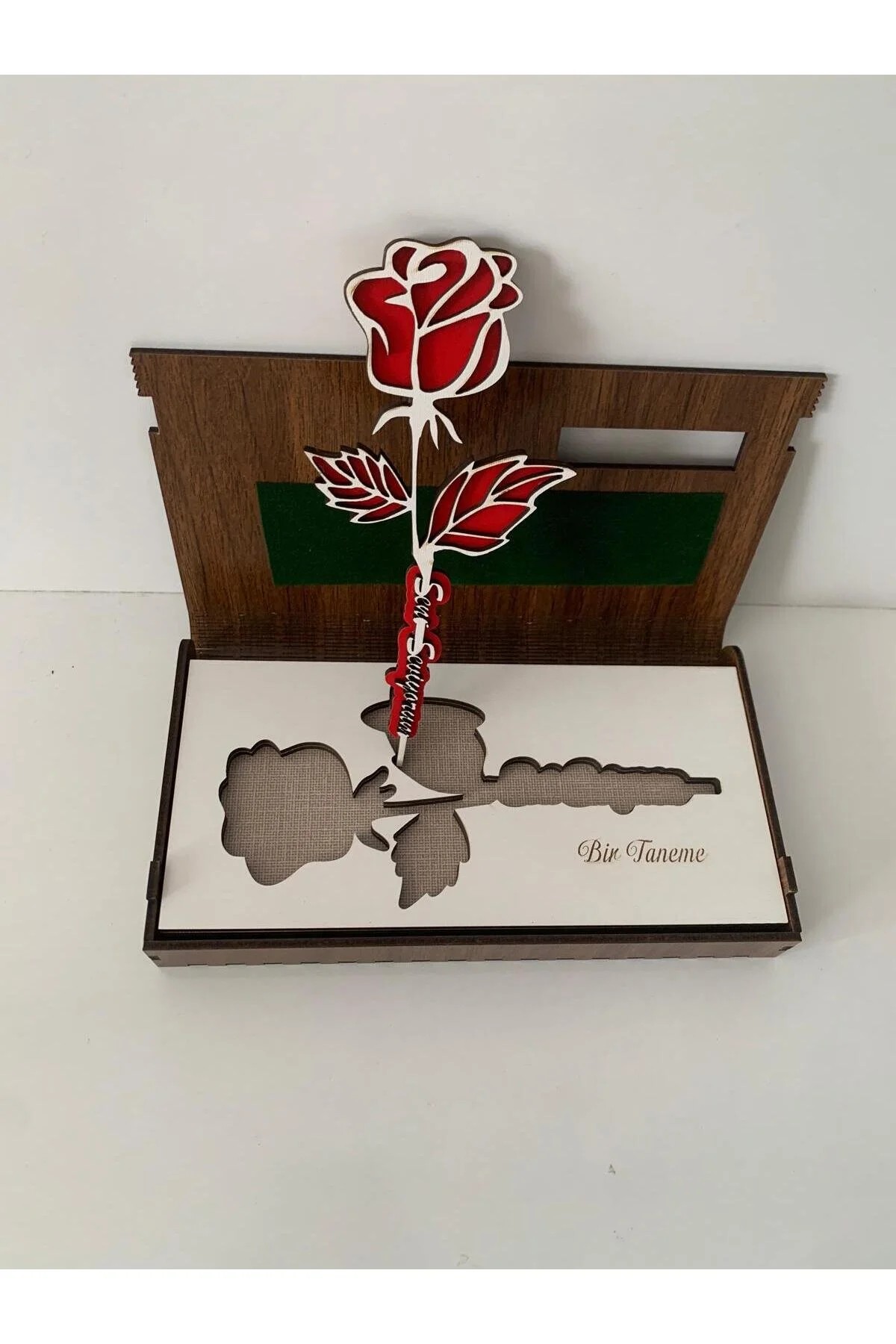 Özel Kutusunda, Kişiye Özel Ahşap Gül